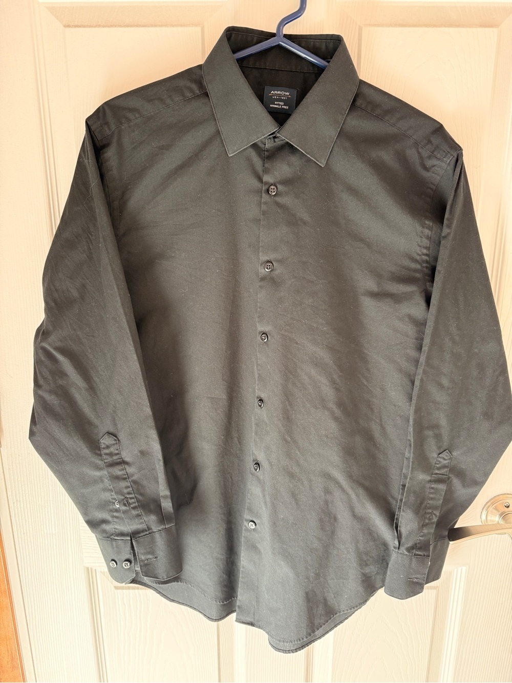 Arrow Men's Black Long-Sleeve Dress Shirt
